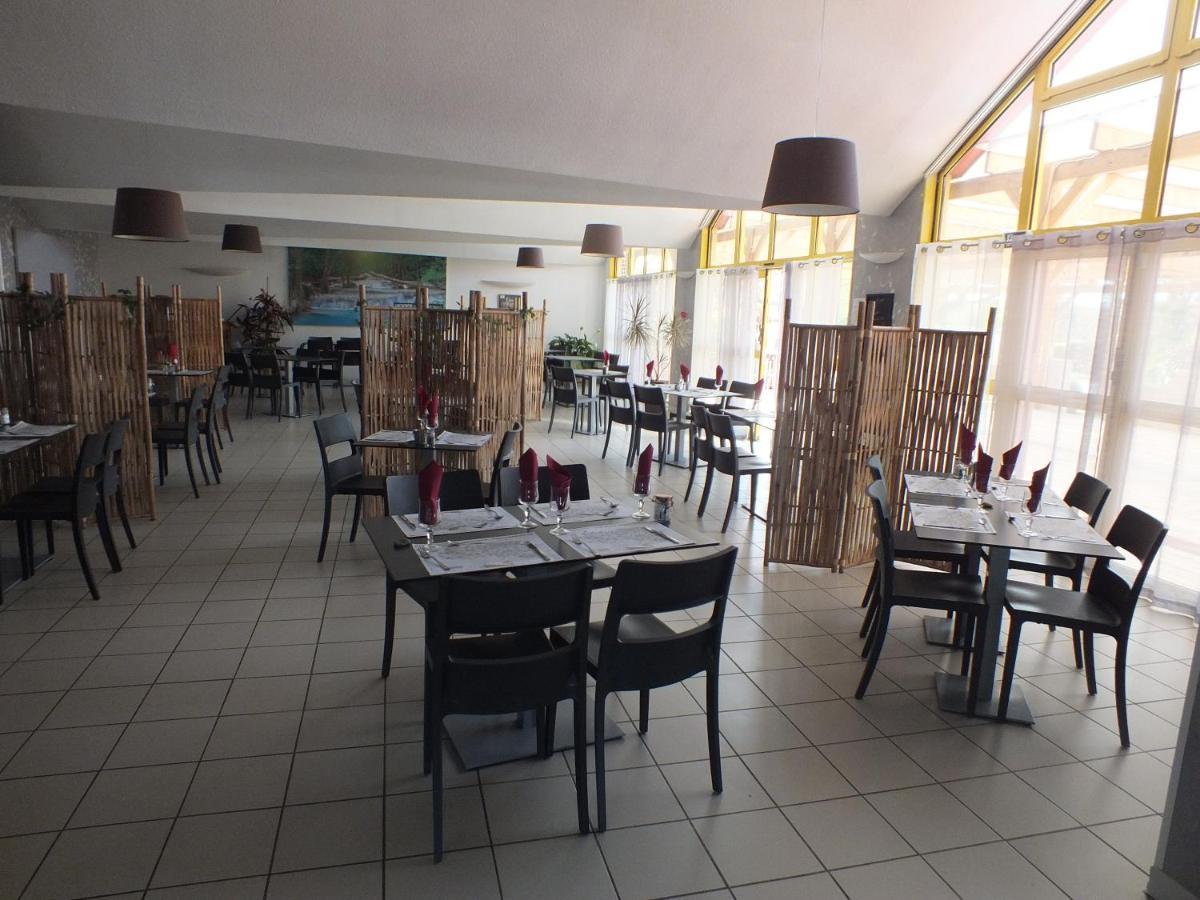 Logis Hotel Restaurant Le Clos Saint Loup Bram Екстер'єр фото