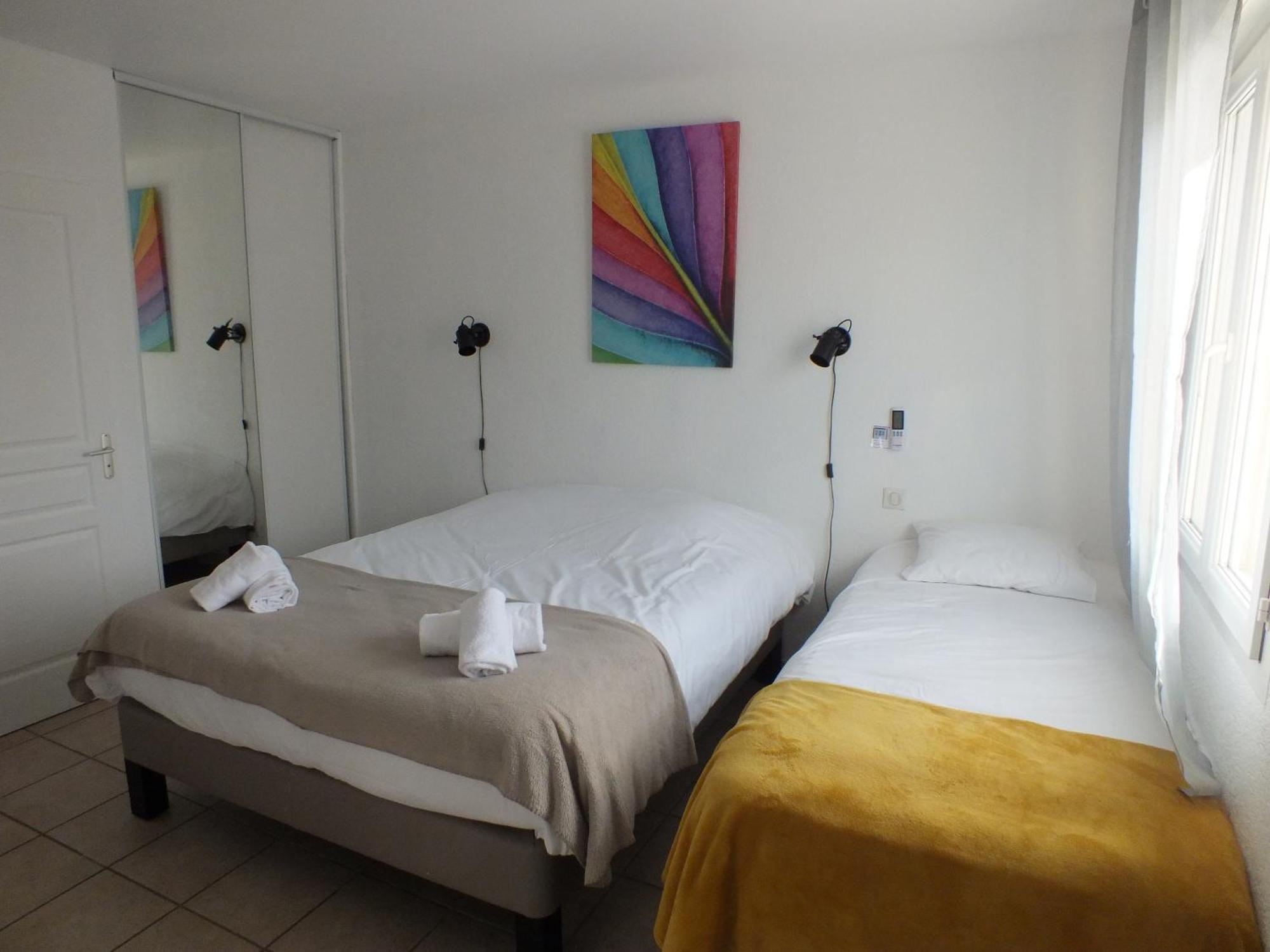 Logis Hotel Restaurant Le Clos Saint Loup Bram Екстер'єр фото