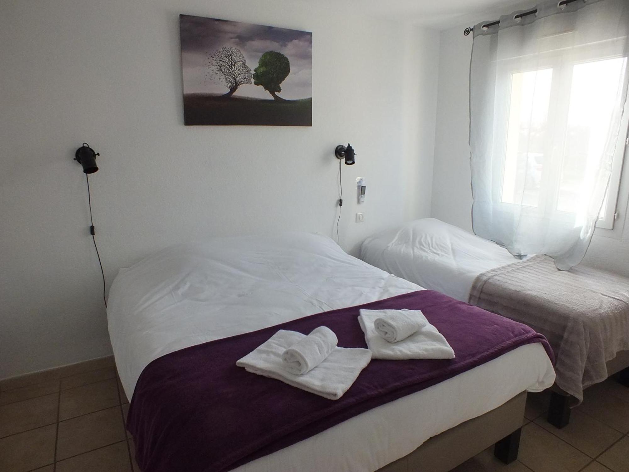 Logis Hotel Restaurant Le Clos Saint Loup Bram Екстер'єр фото