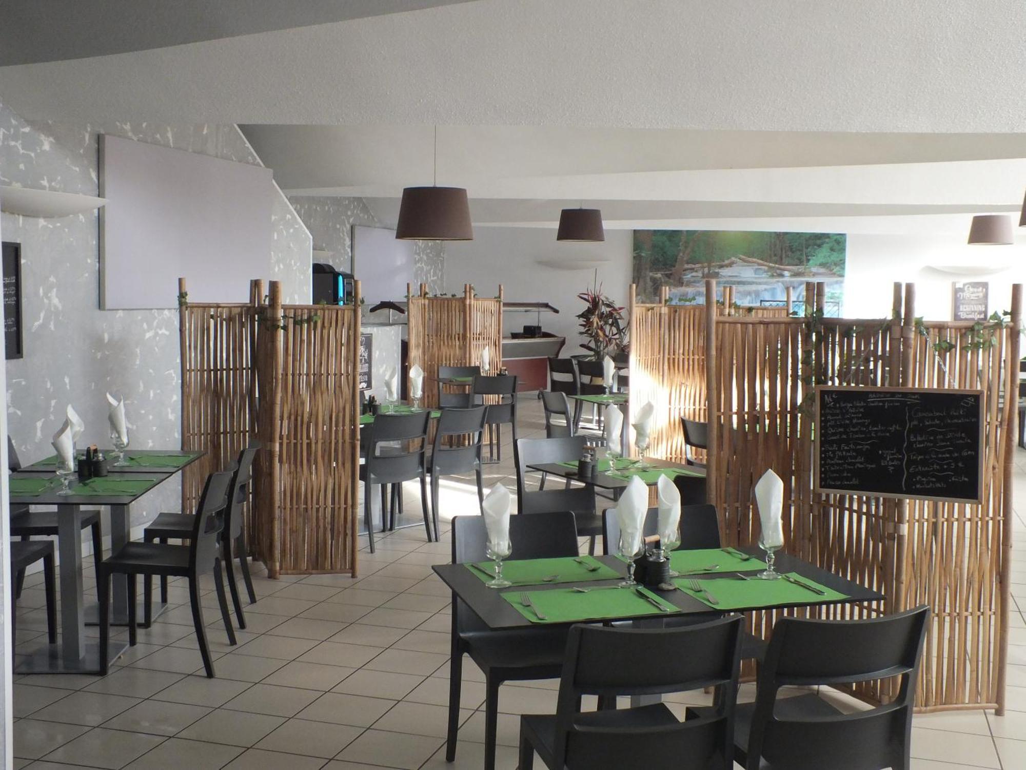 Logis Hotel Restaurant Le Clos Saint Loup Bram Екстер'єр фото