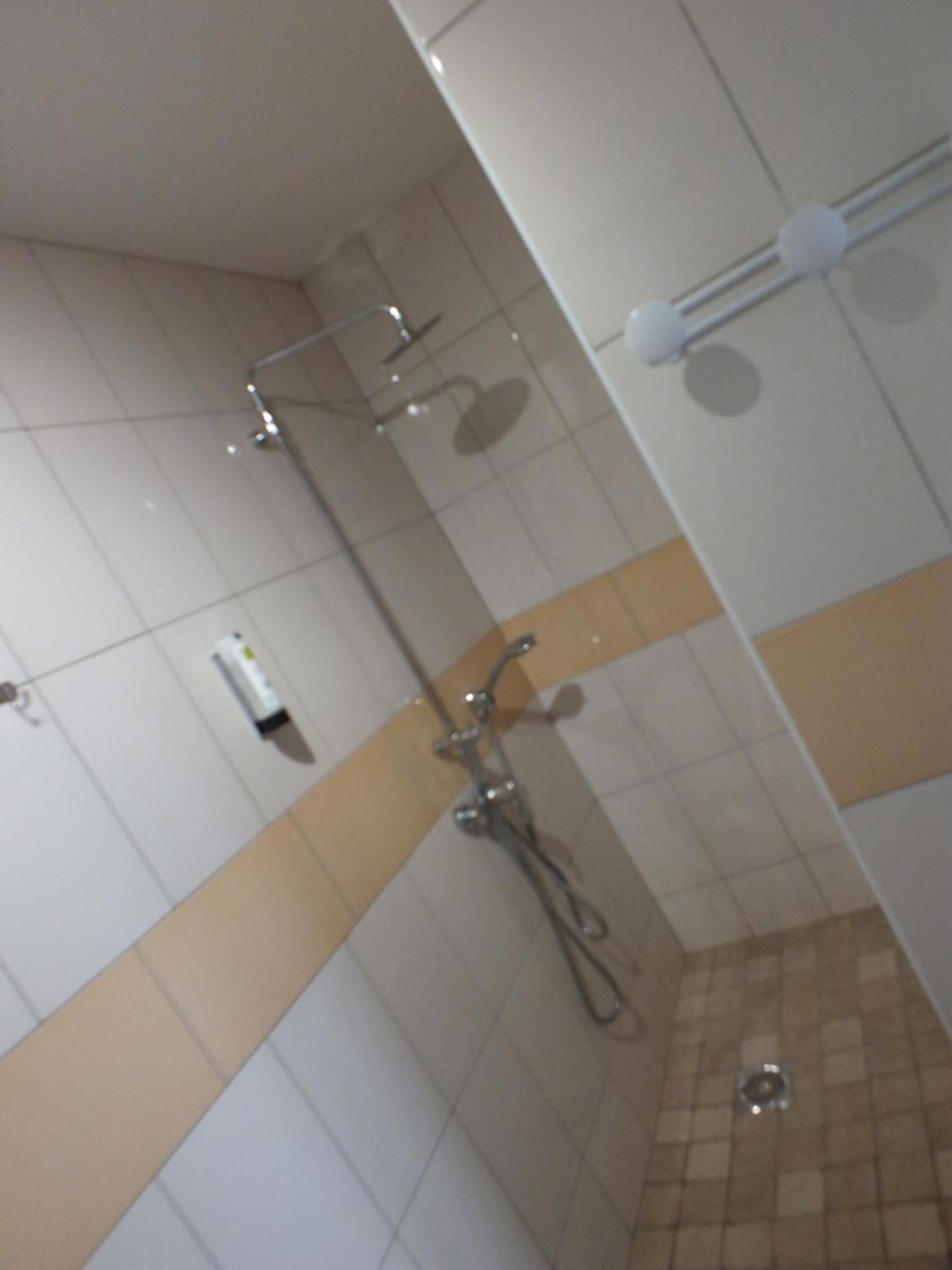 Logis Hotel Restaurant Le Clos Saint Loup Bram Екстер'єр фото